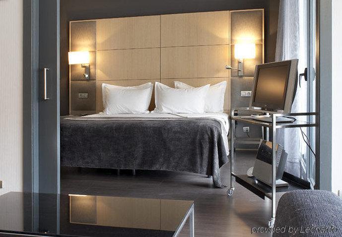 Ac Hotel Victoria Suites By Marriott Barcelona Room photo